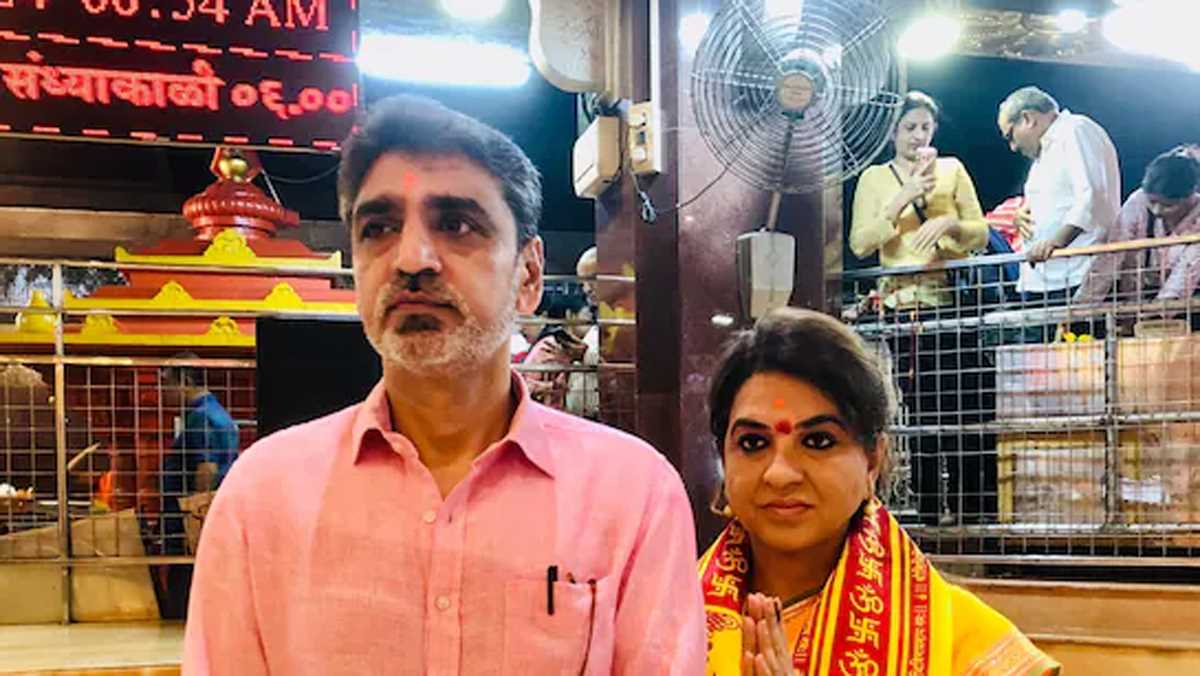 मतगणना से पहले महायुति उम्मीदवार शाइना एनसी ने लिया बप्पा का आशीर्वाद